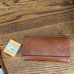 Patricia Nash wallet